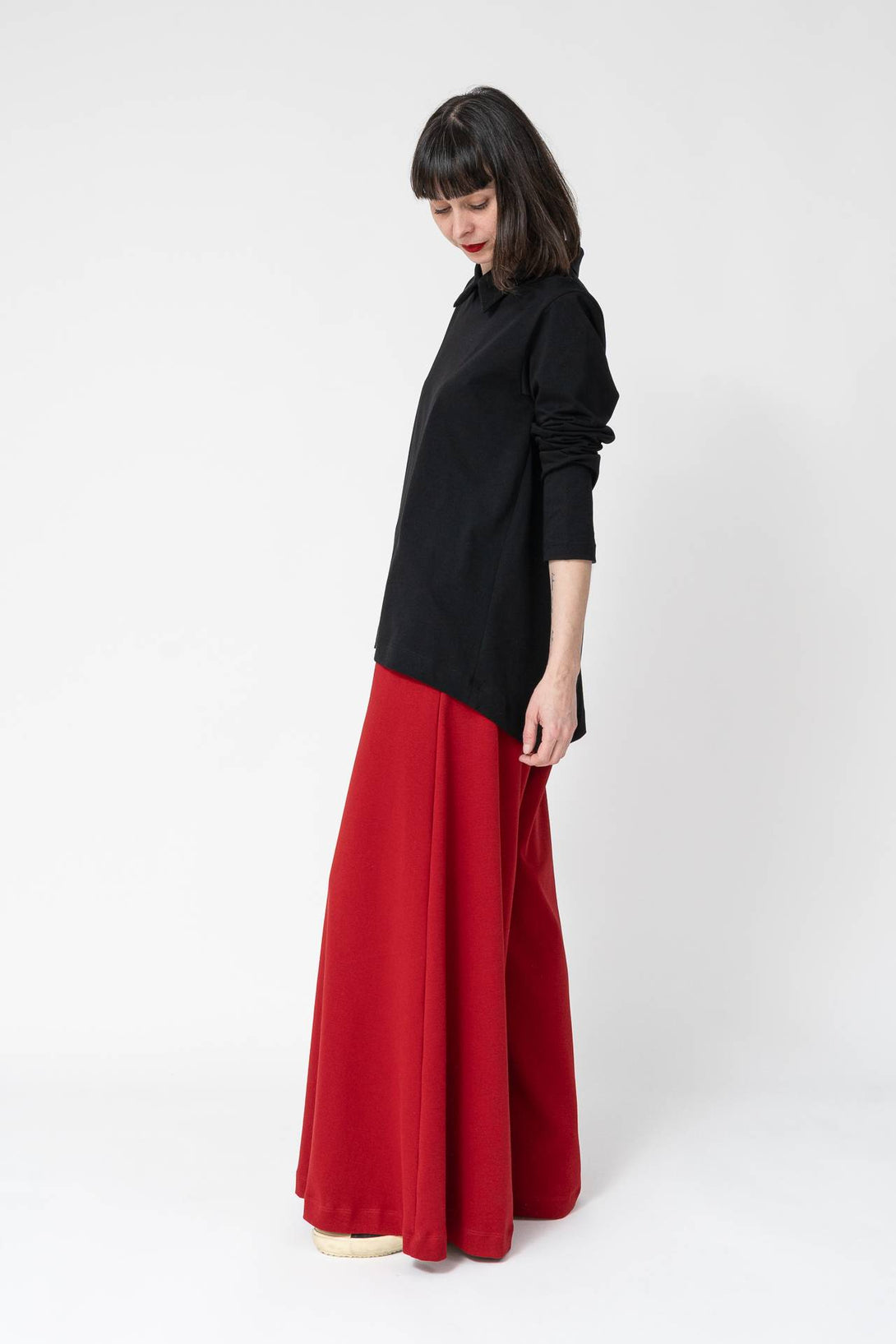 Camisa camiseta over negro-Elisa Muresan
