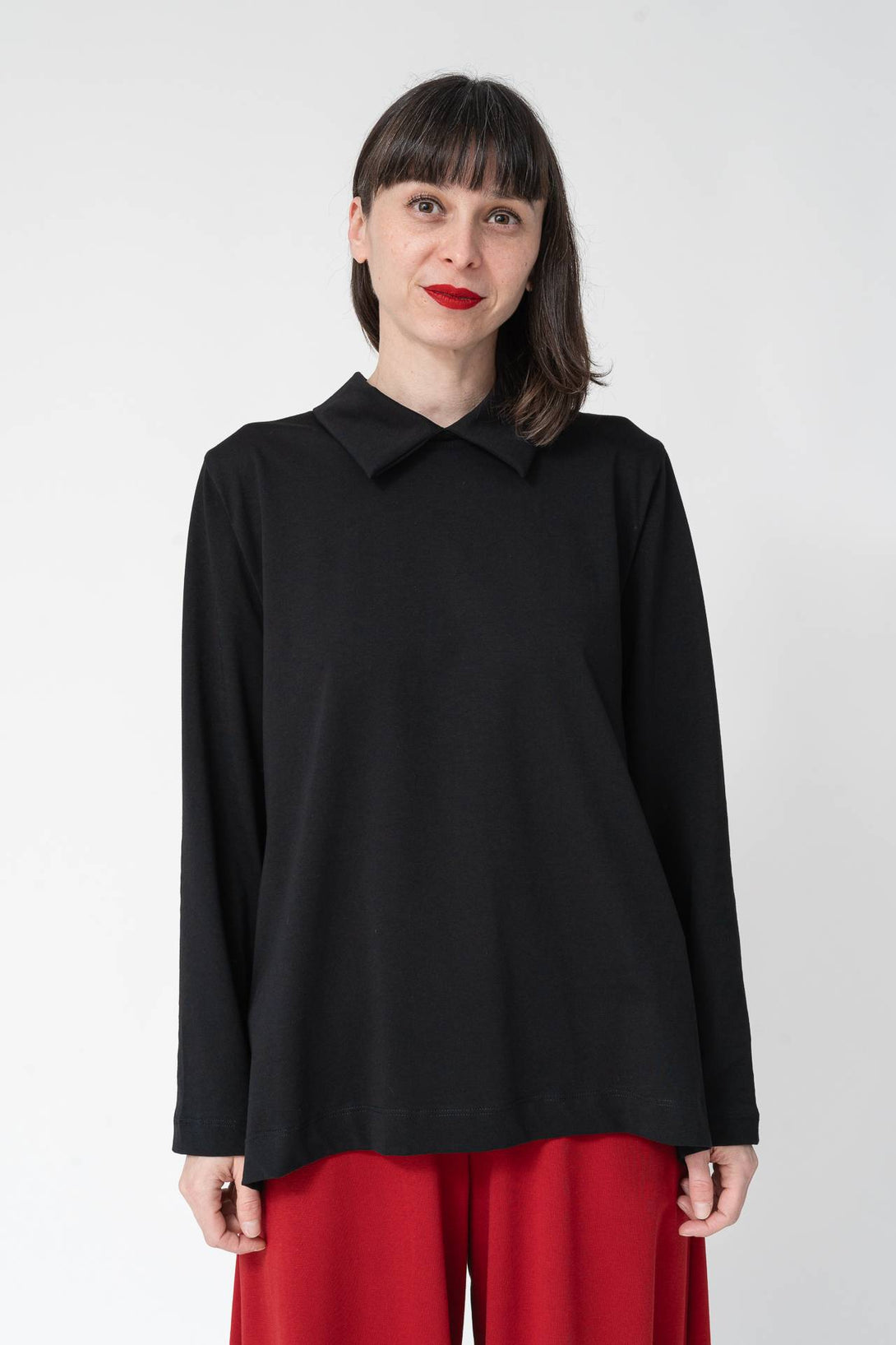 Camisa camiseta over negro-Elisa Muresan
