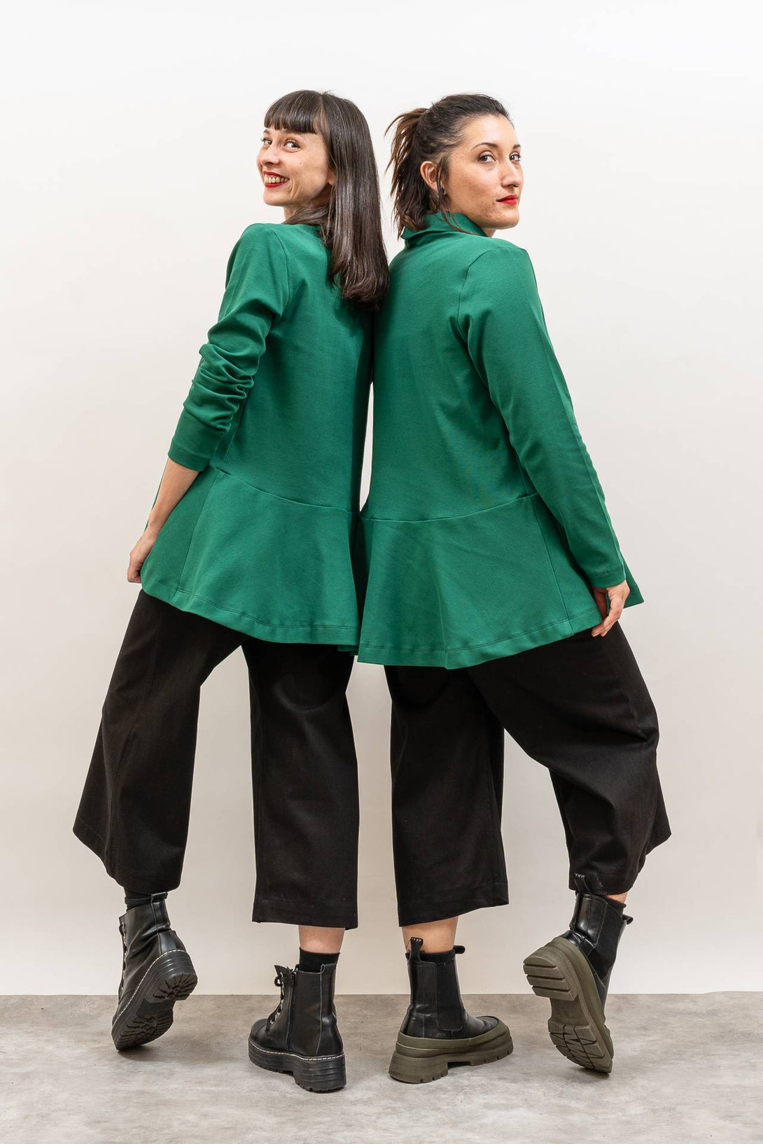 Camisa camiseta vuelo verde-Elisa Muresan