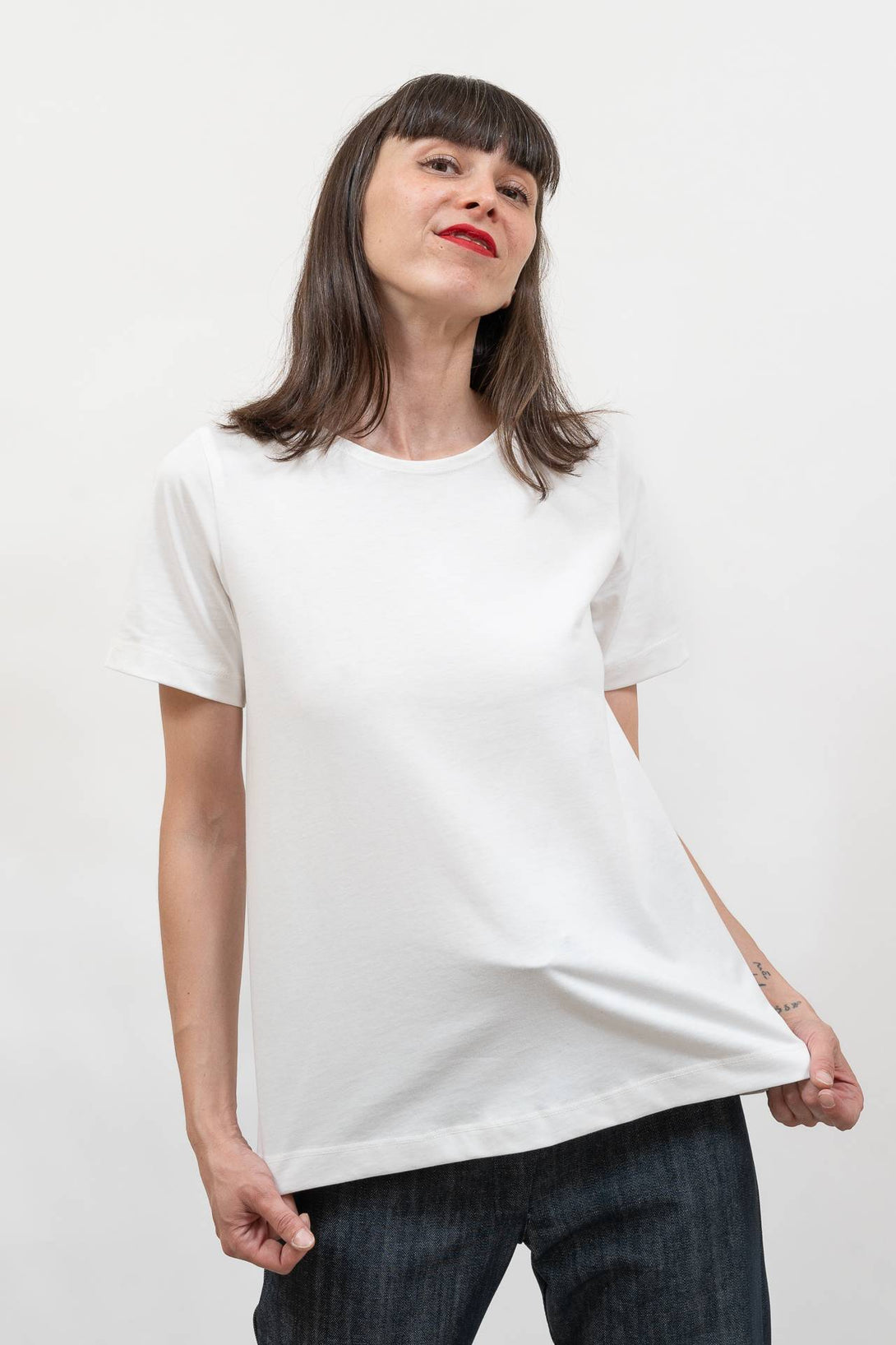 Camiseta básica evasé blanco-Elisa Muresan