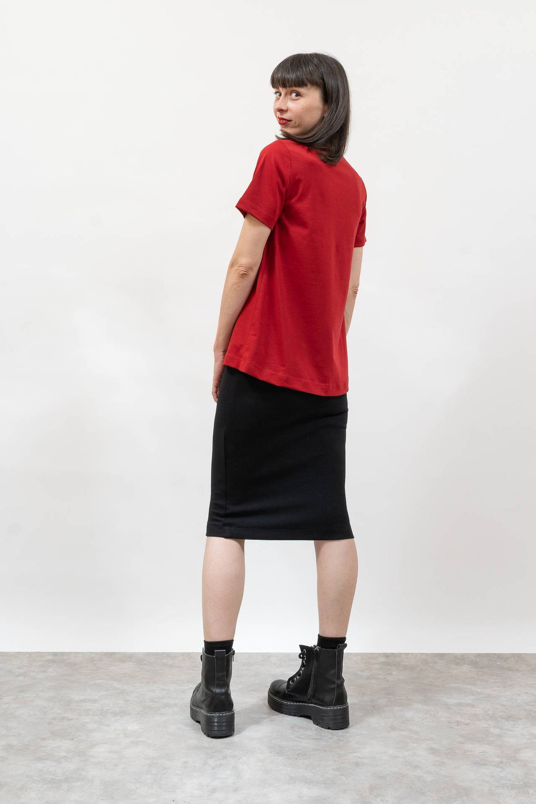 Camiseta básica evasé rojo-Elisa Muresan