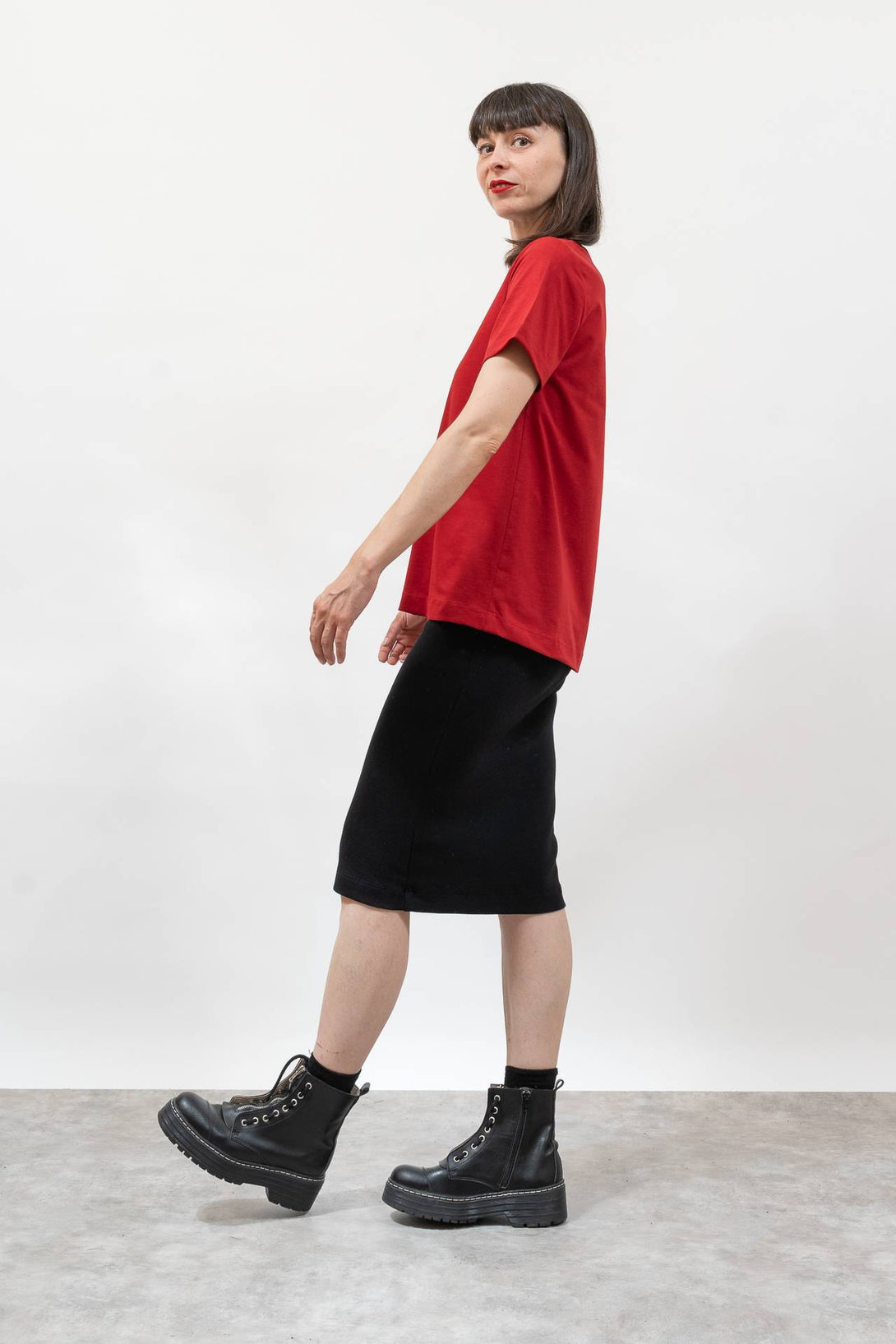 Camiseta básica evasé rojo-Elisa Muresan
