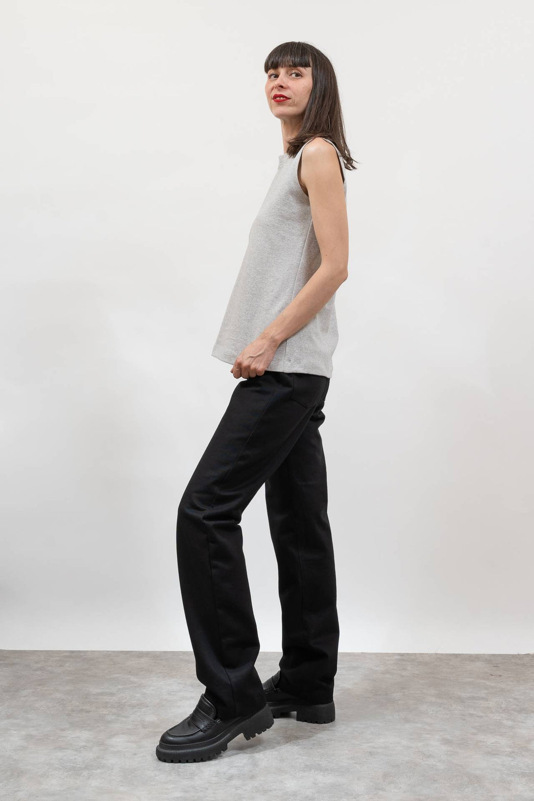 Camiseta tirante cuello tira gris-Elisa Muresan