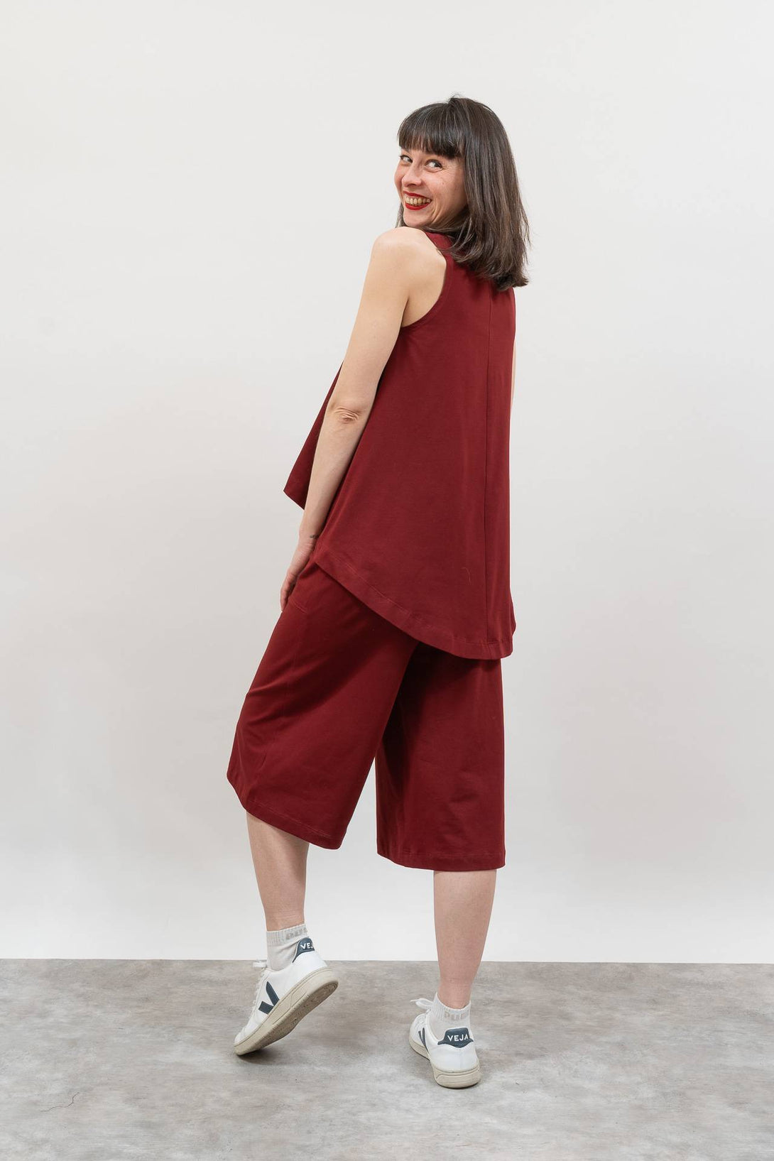 Camiseta tirante escote redondo rojo-Elisa Muresan