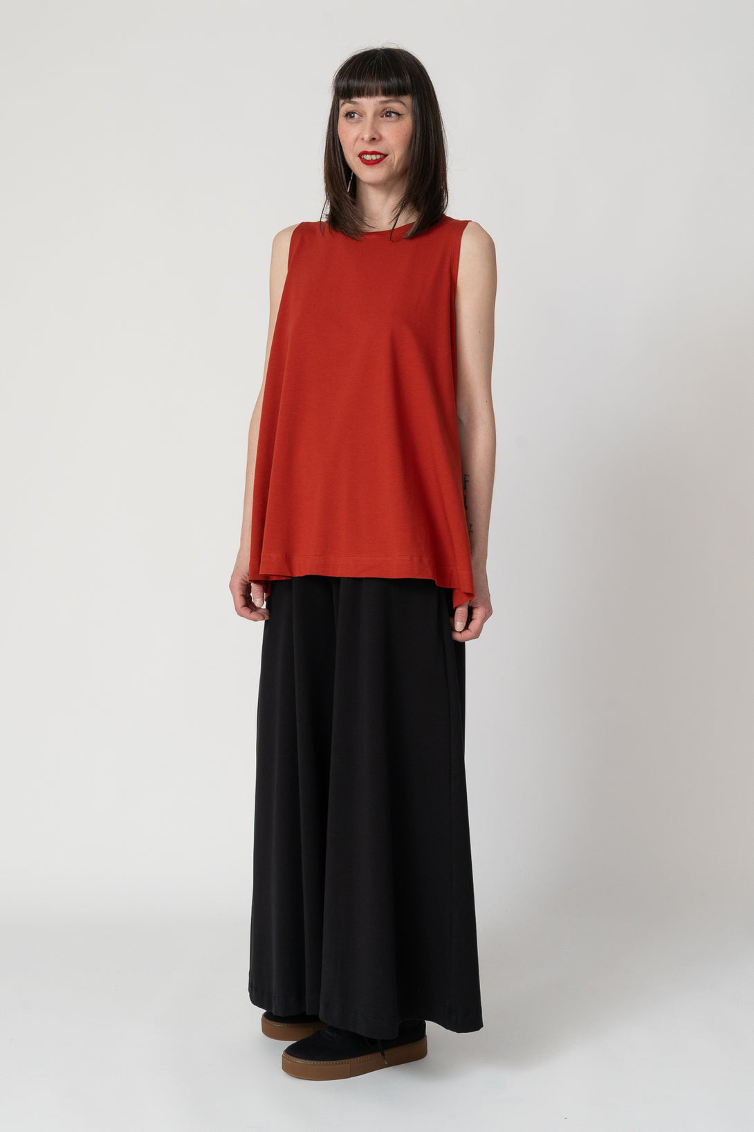 Capa tirantes orange blood-Elisa Muresan