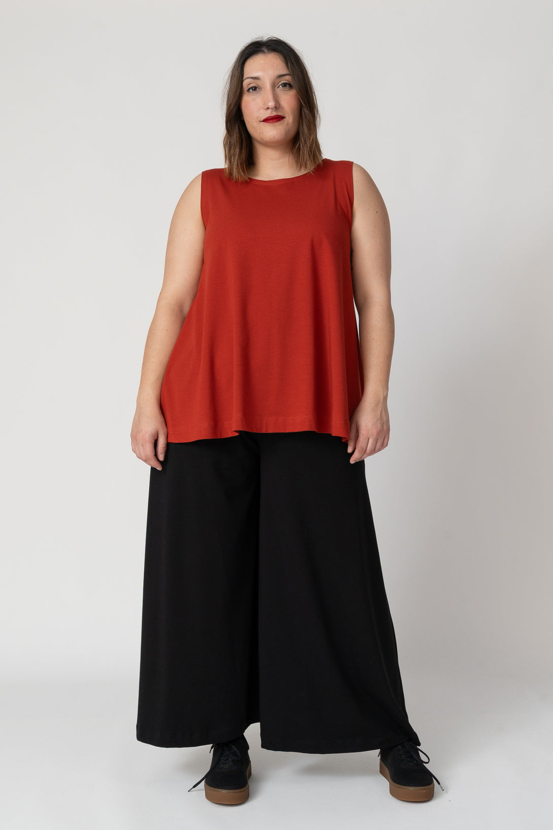 Capa tirantes orange blood-Elisa Muresan