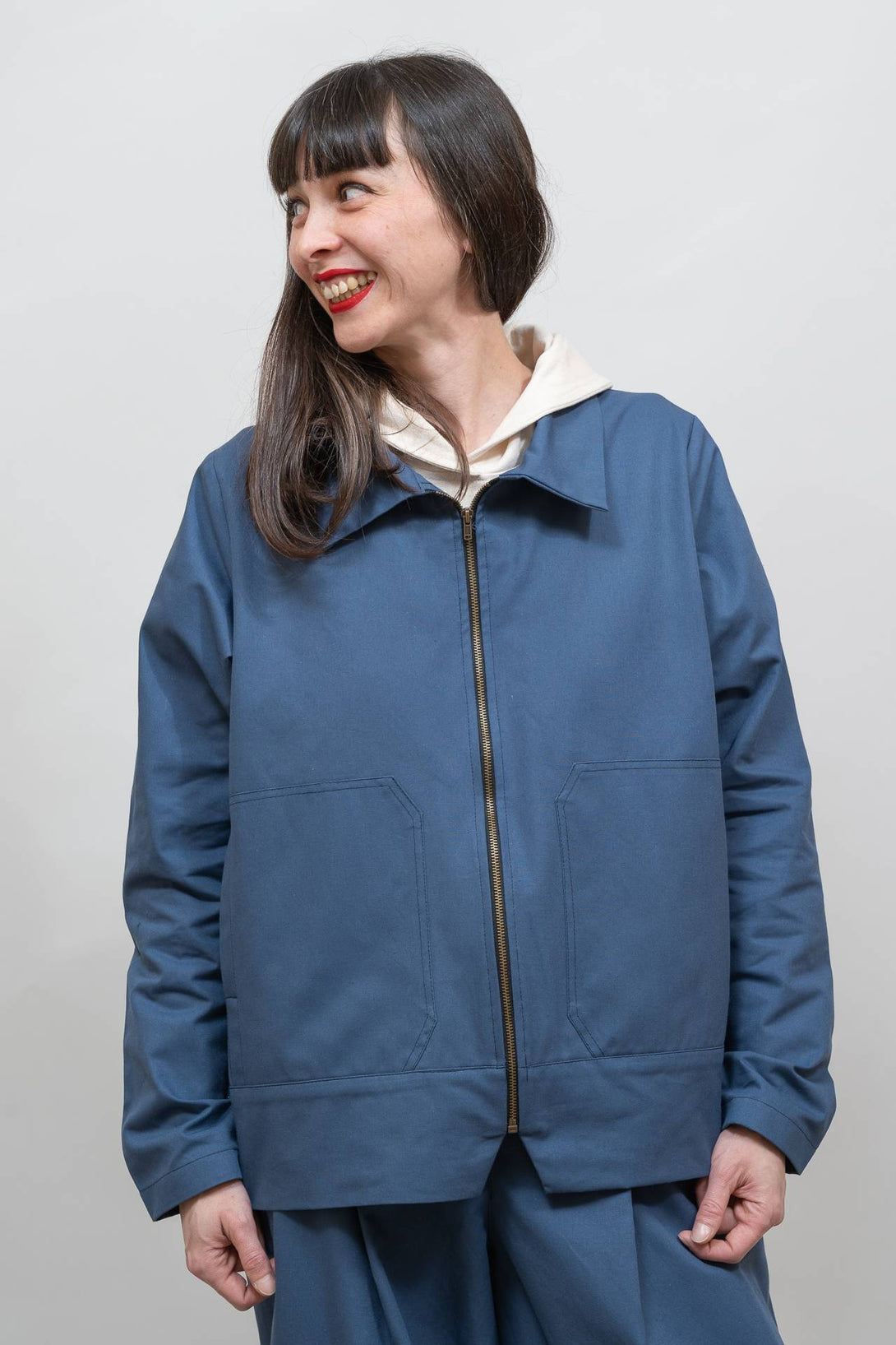 Chaqueta canguro azul-Elisa Muresan