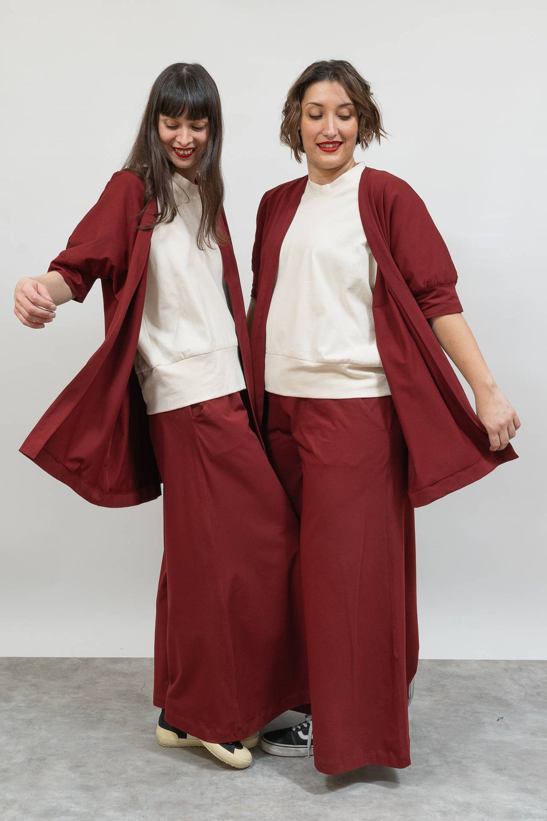 Chaqueta over manga corta roja-Elisa Muresan
