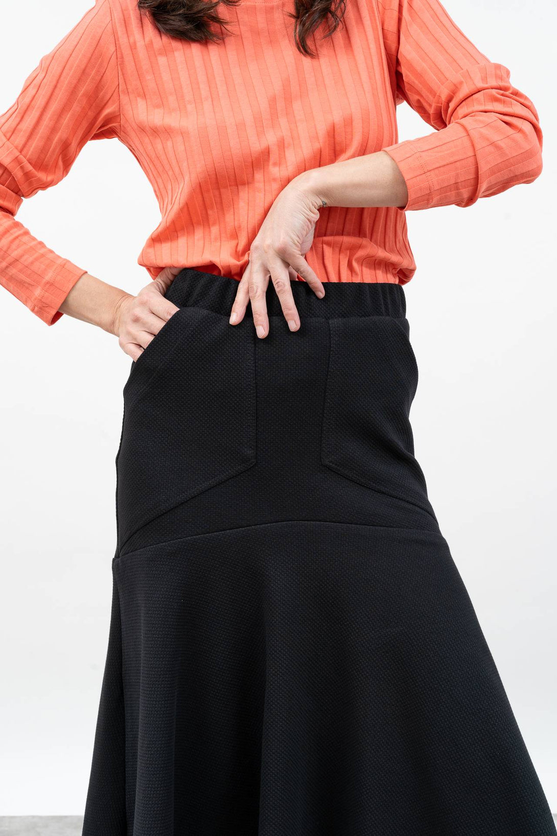 Falda Lola negro-Elisa Muresan