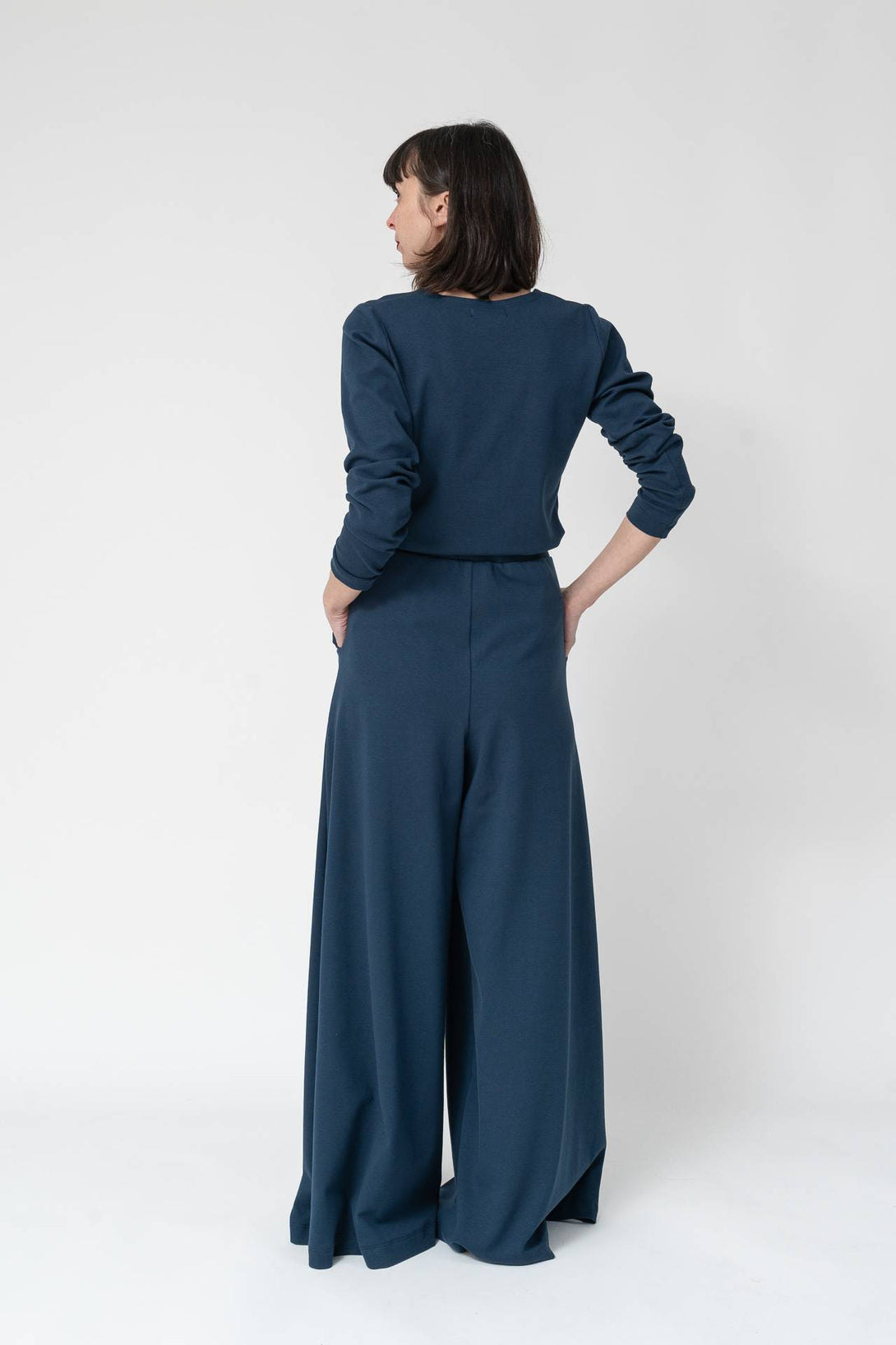 Falda pantalon bolsillo solapa marino-Elisa Muresan