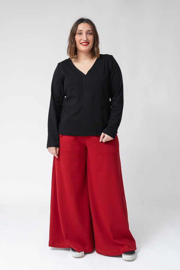 Jersey escote pico Teide negro-Elisa Muresan