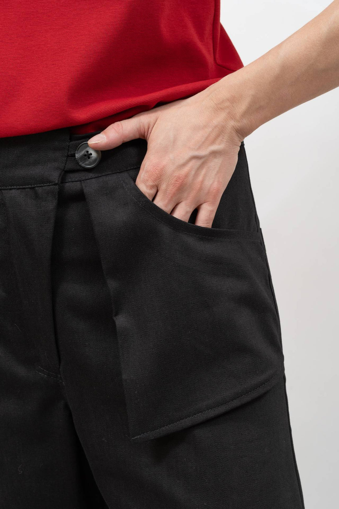 Pantalón bolsillo flotante negro-Elisa Muresan