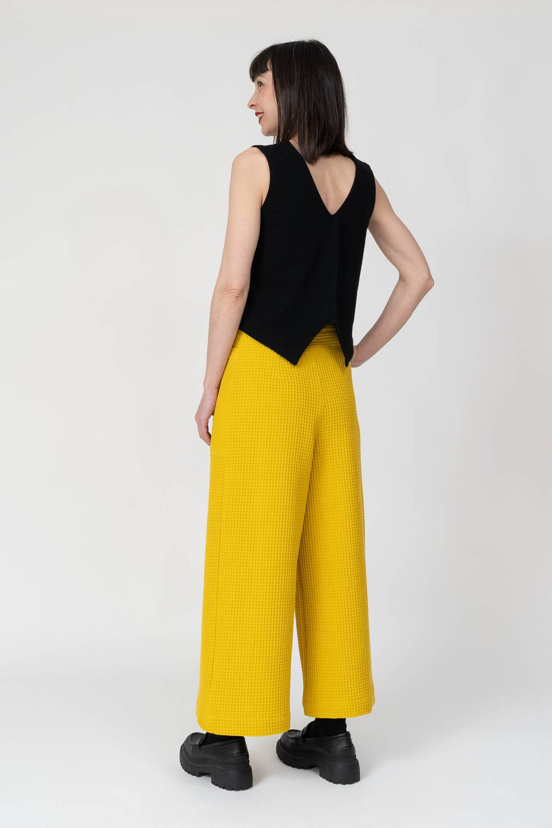 Pantalón curry-Elisa Muresan