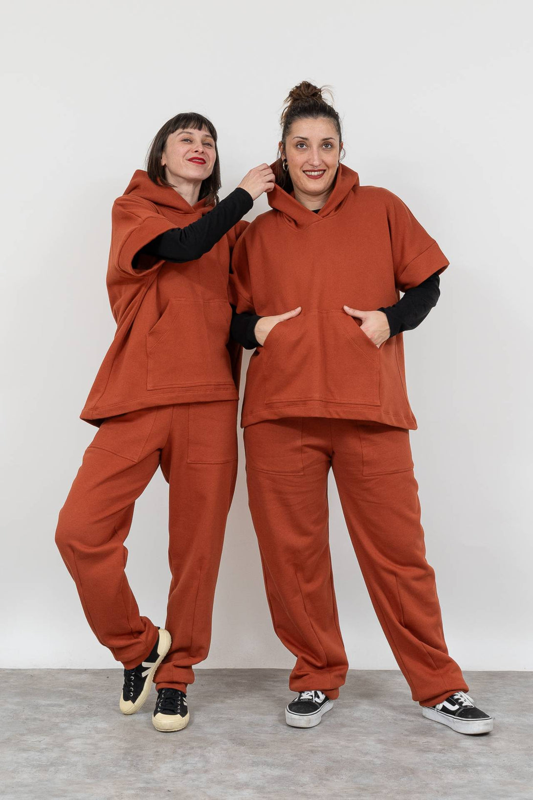 Sudadera peluche capucha henna-Elisa Muresan