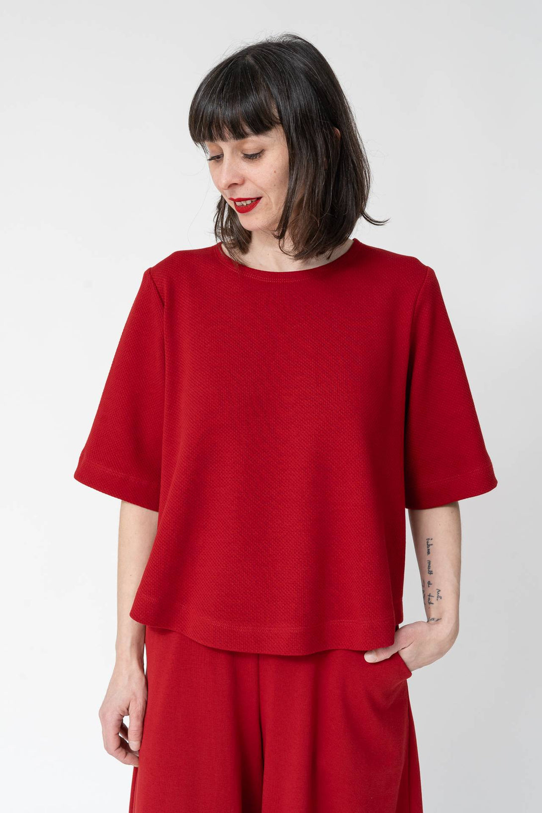 Top manga rojo-Elisa Muresan