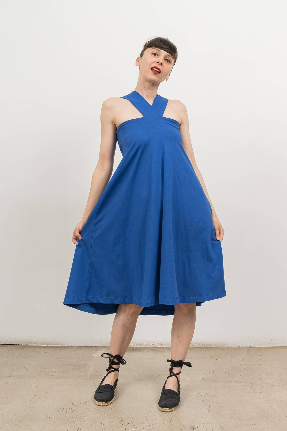 Vestido azul media capa-Elisa Muresan