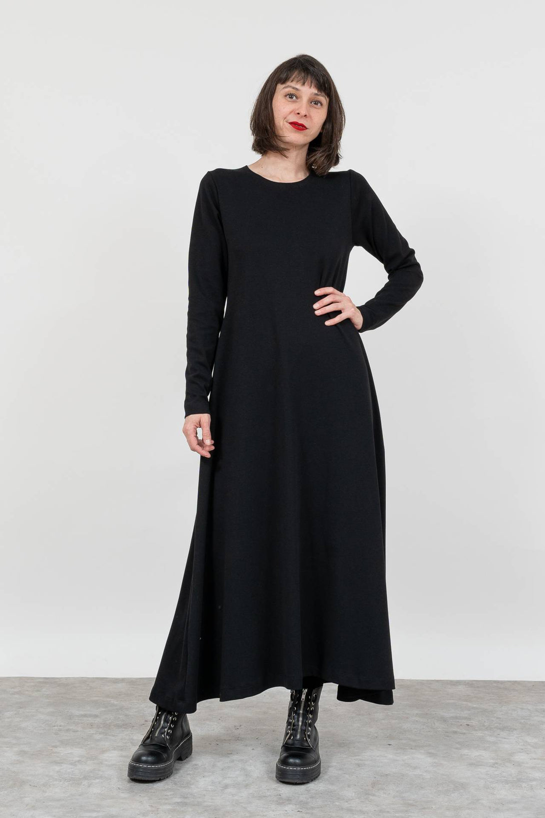 Vestido bucle manga negro-Elisa Muresan