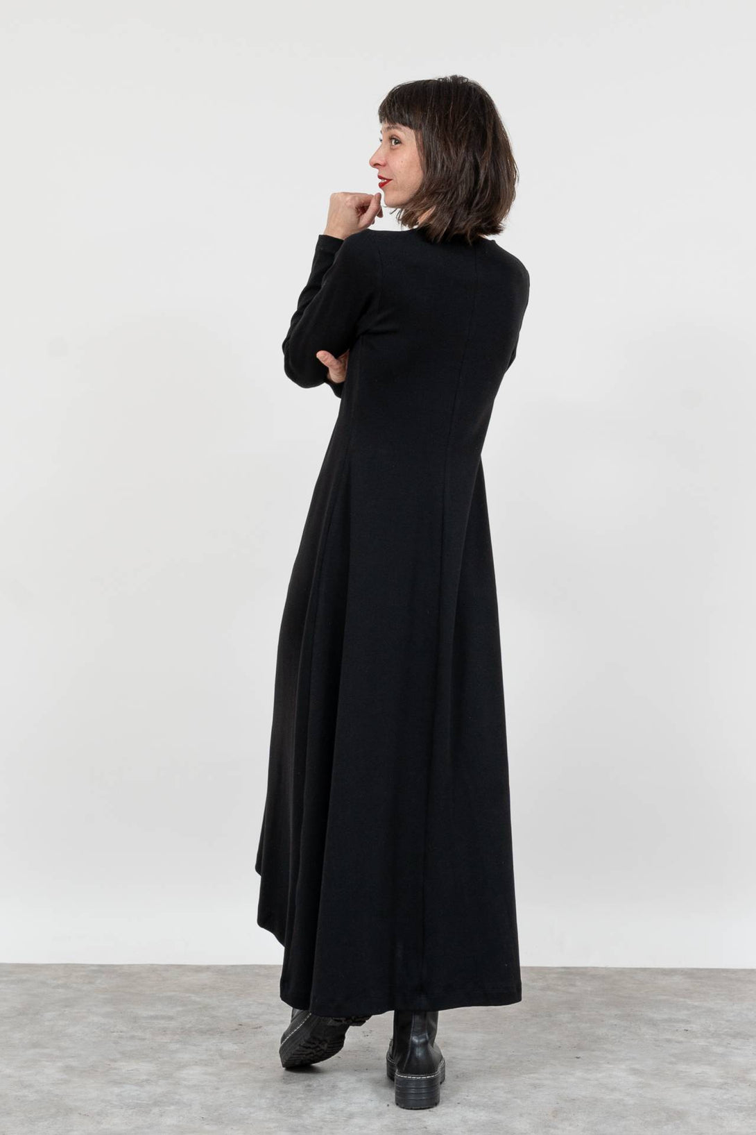 Vestido bucle manga negro-Elisa Muresan