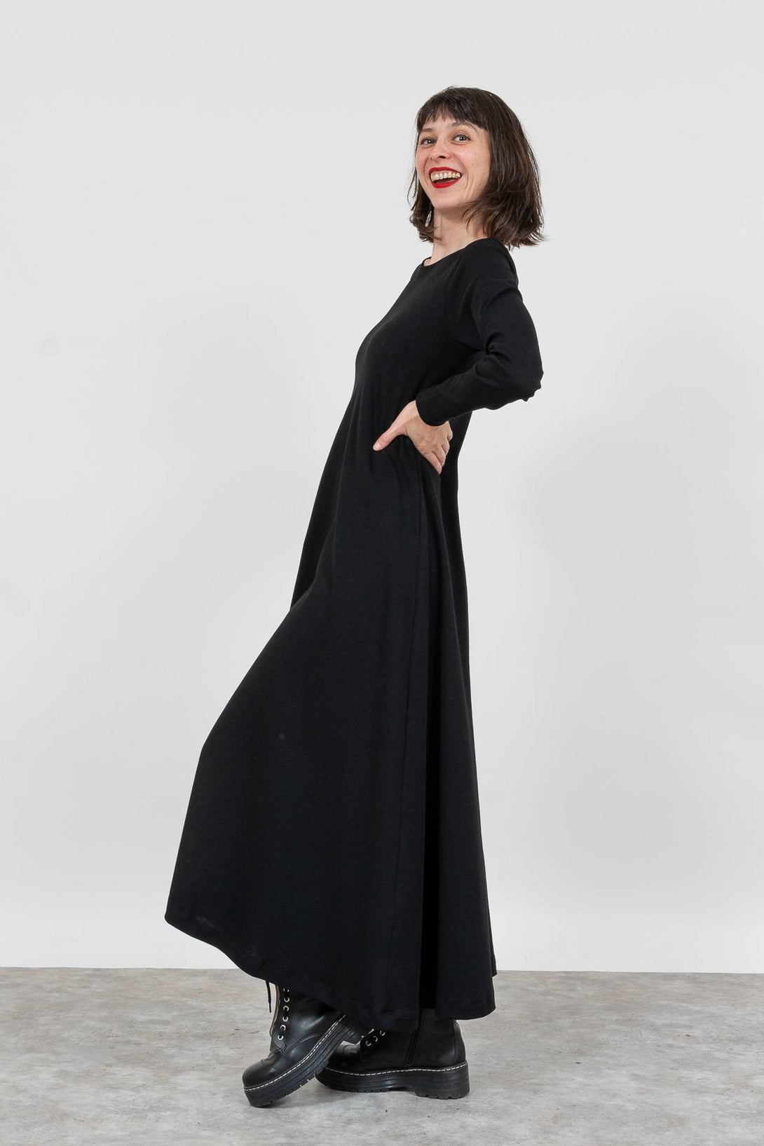 Vestido bucle manga negro-Elisa Muresan