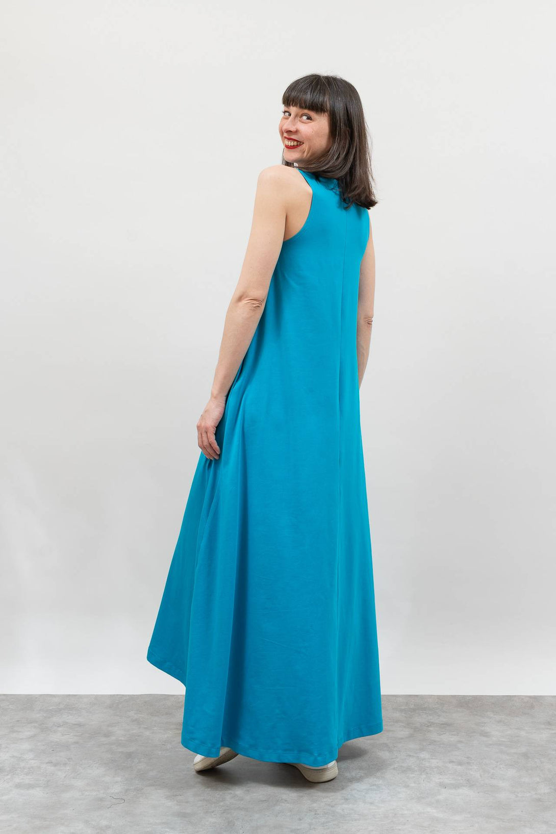 Vestido capa escote redondo azul-Elisa Muresan