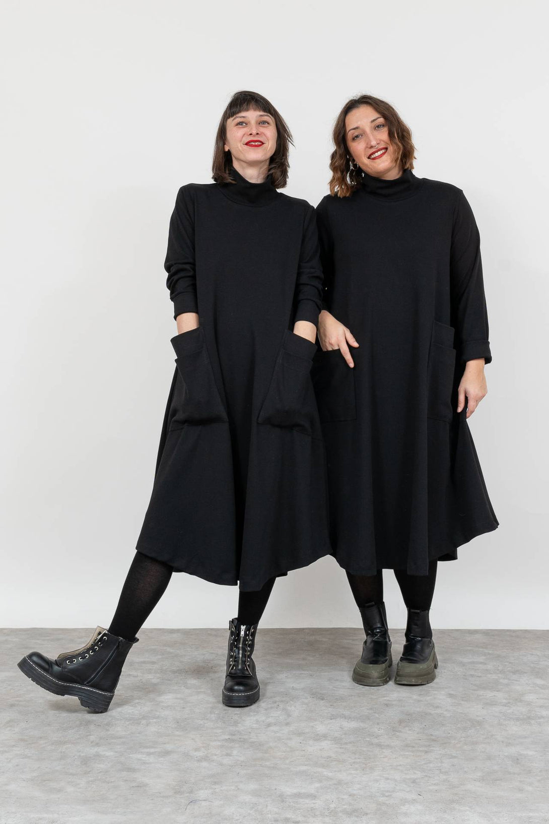 Vestido doble bolsillo negro-Elisa Muresan