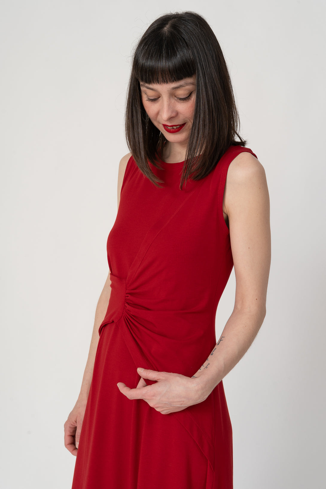 Vestido drapeado rojo chili-Elisa Muresan
