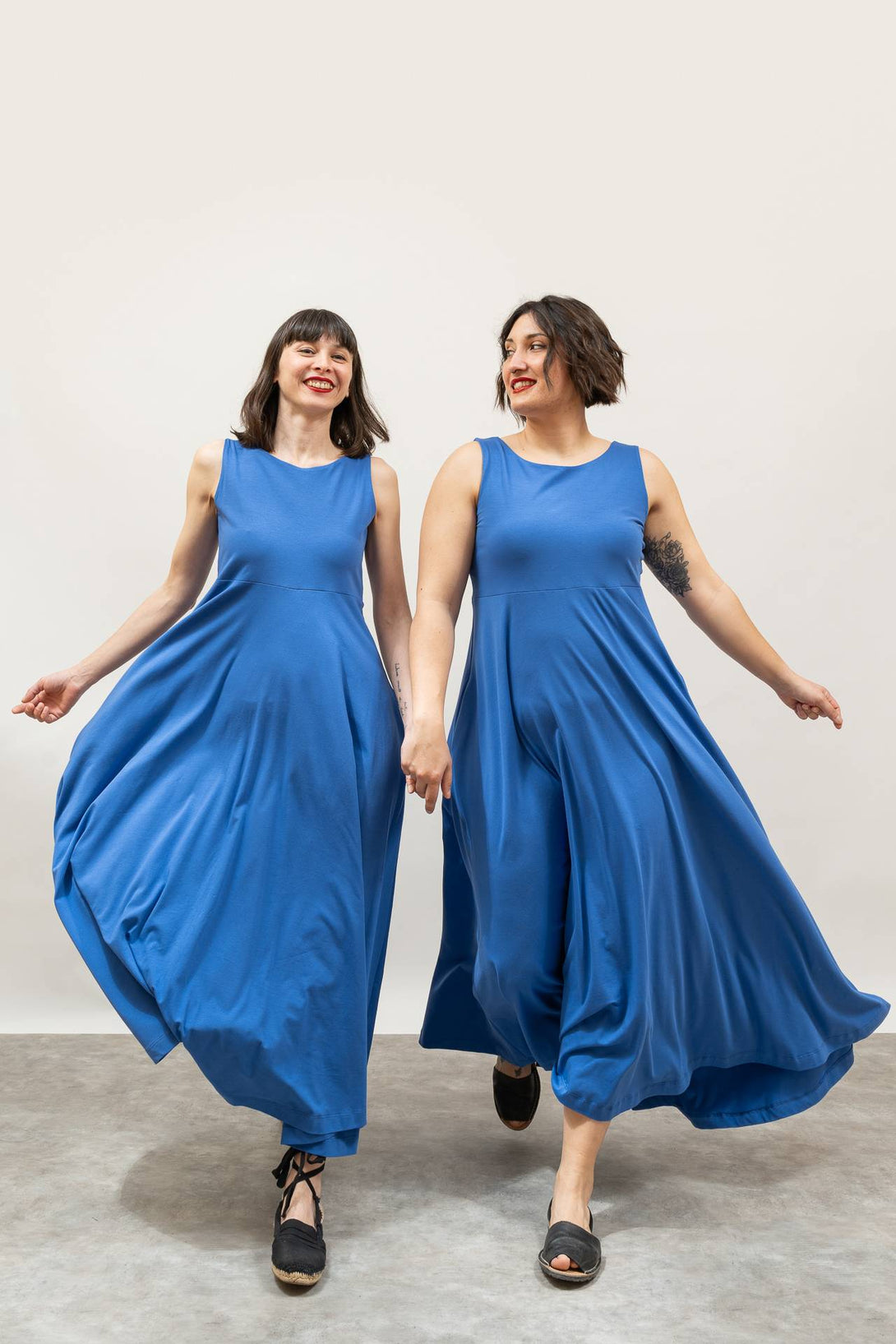 Vestido largo escote espalda azul-Elisa Muresan