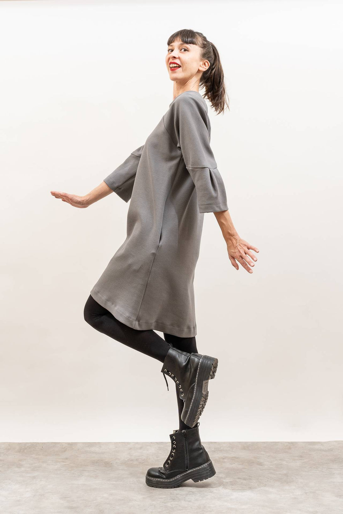 Vestido manga ranglán gris-Elisa Muresan