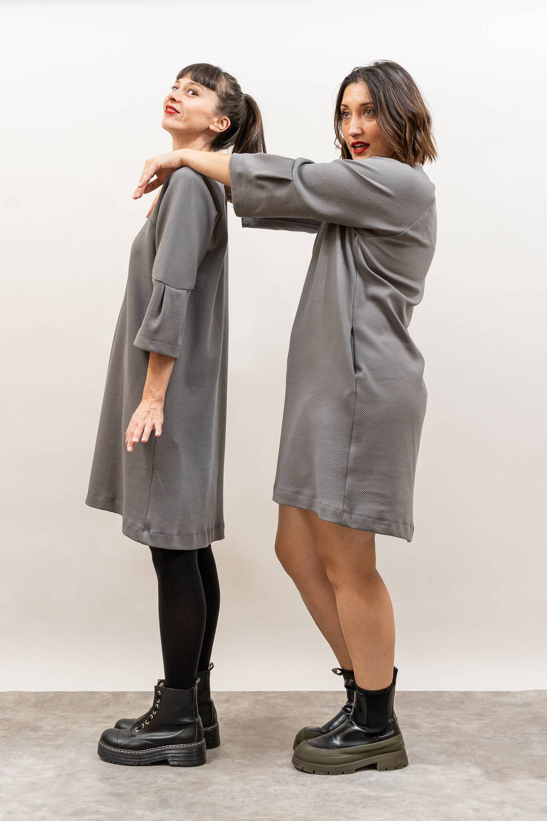 Vestido manga ranglán gris-Elisa Muresan