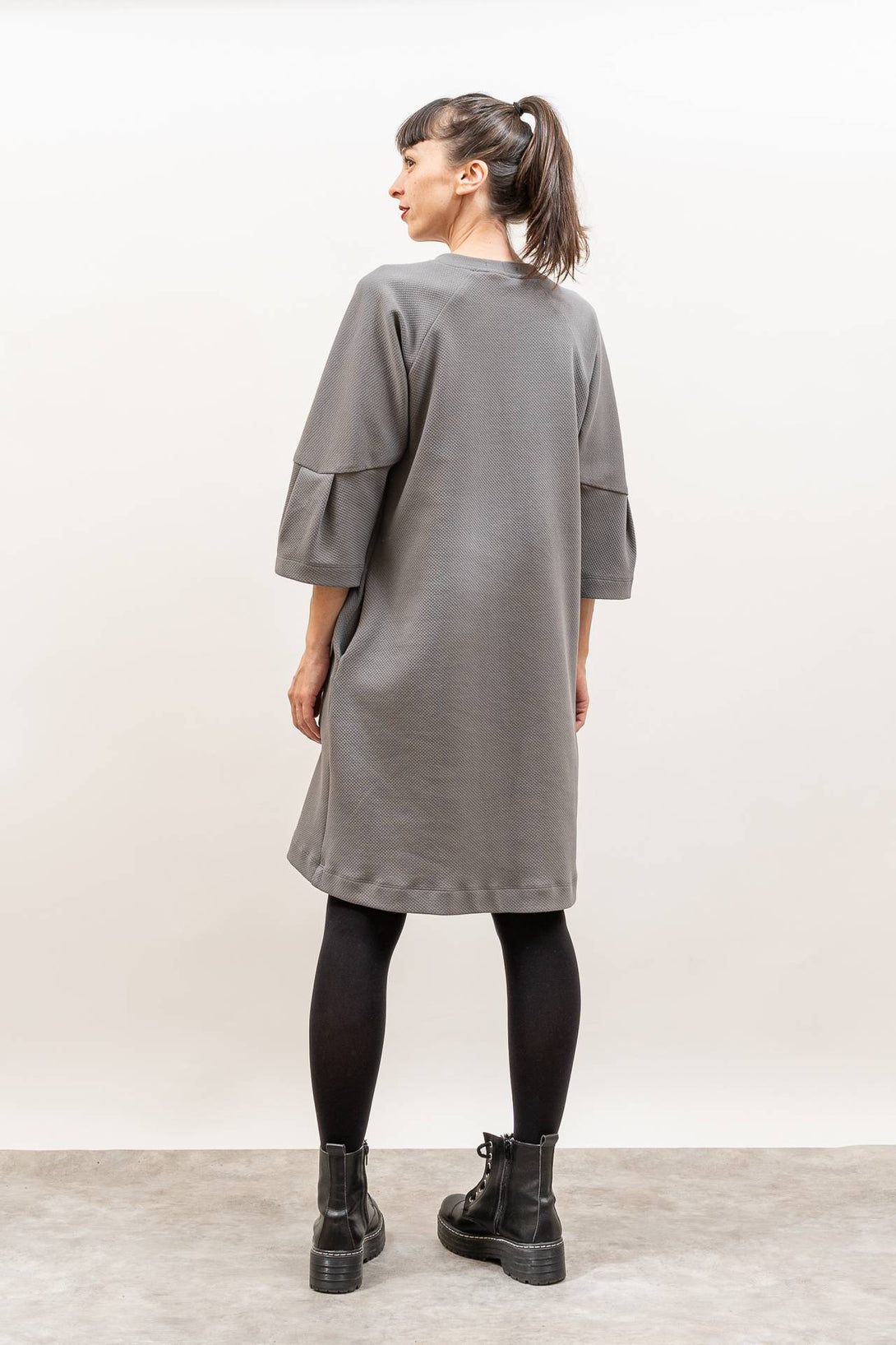 Vestido manga ranglán gris-Elisa Muresan