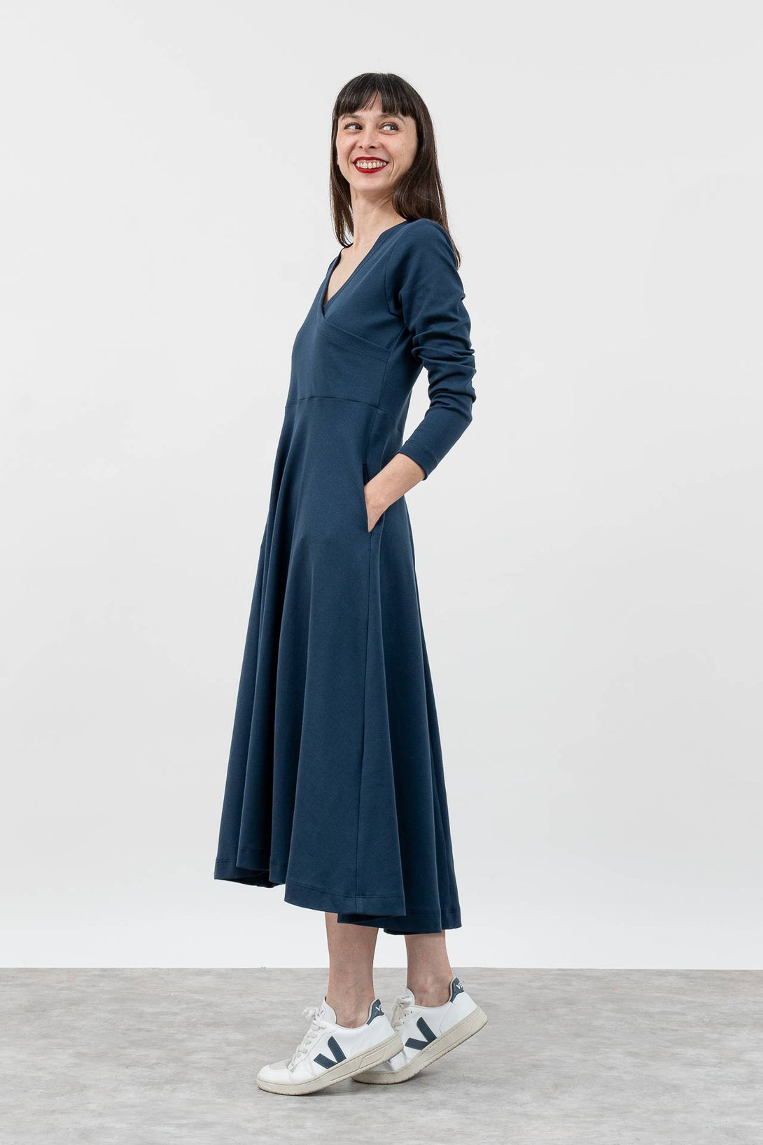 Vestido midi cruzado marino-Elisa Muresan