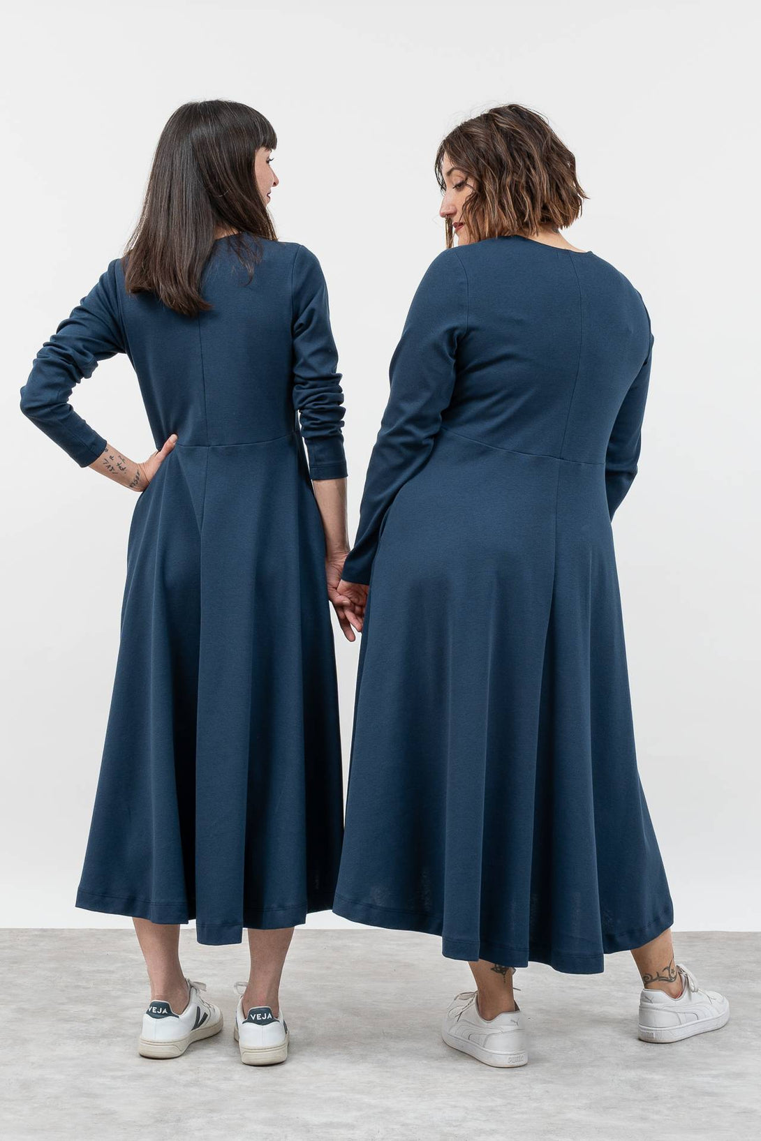 Vestido midi cruzado marino-Elisa Muresan