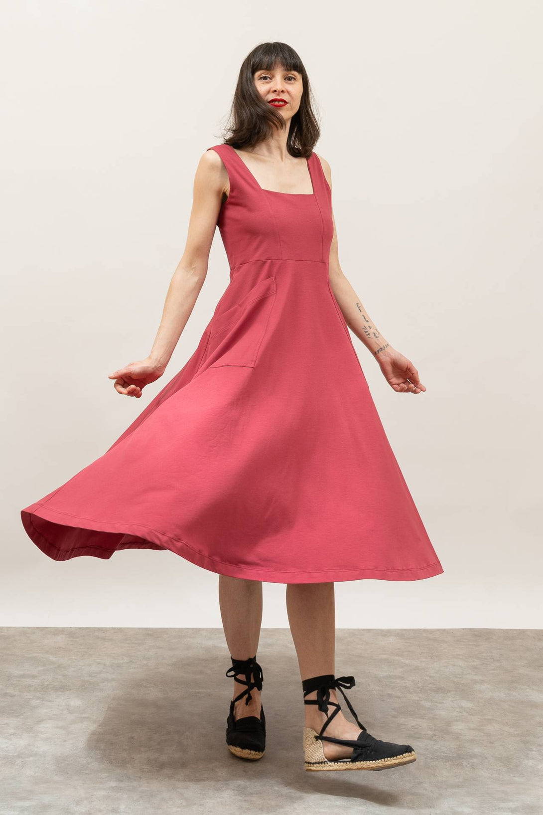 Vestido midi escote cuadrado rosa-Elisa Muresan