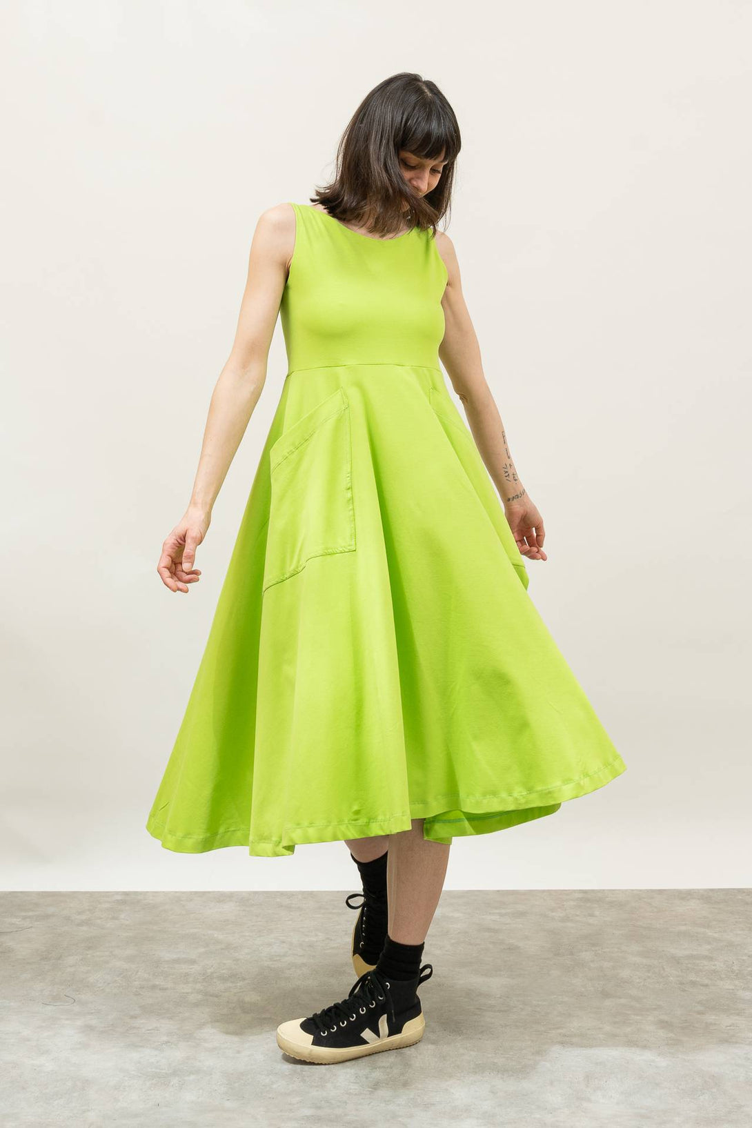 Vestido midi escote espalda verde-Elisa Muresan