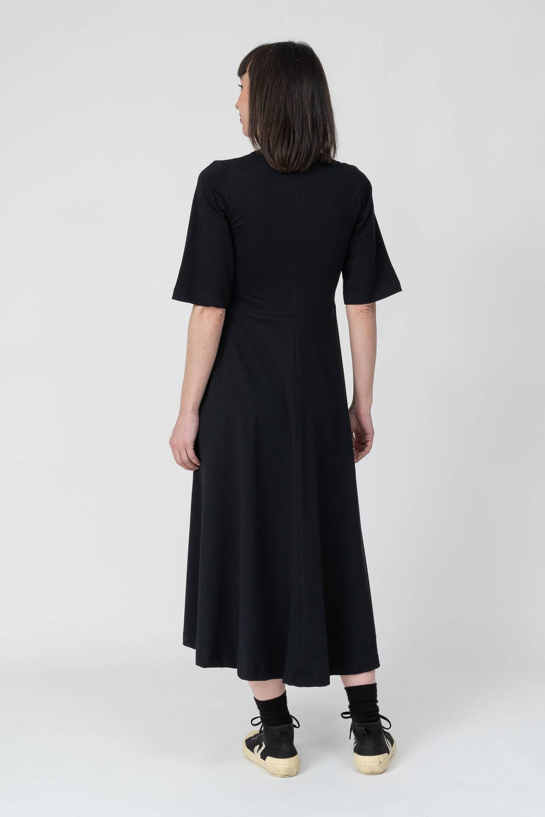 Vestido midi manga negro-Elisa Muresan