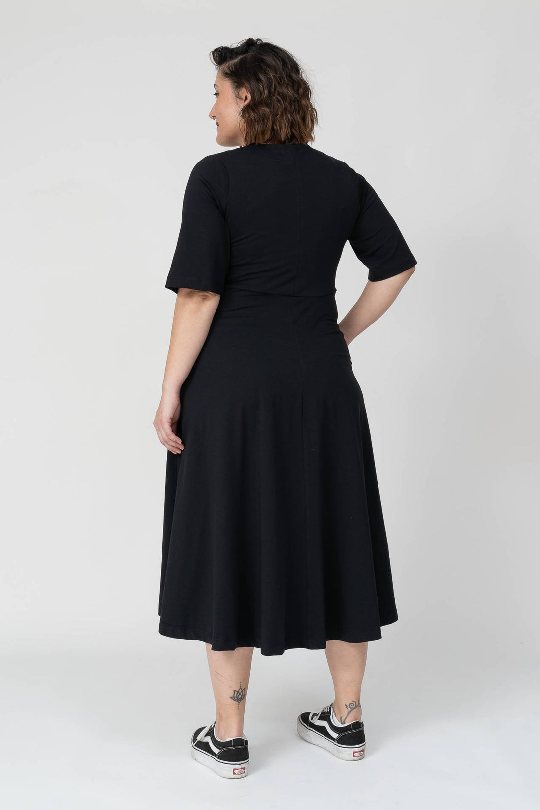 Vestido midi manga negro-Elisa Muresan
