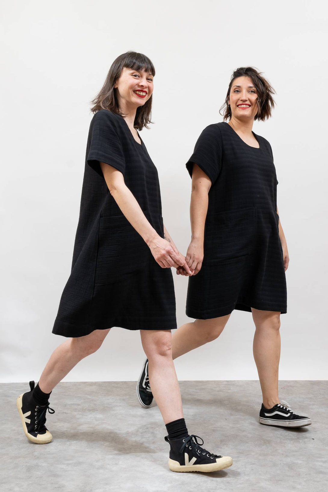 Vestido muselina con manga negro-Elisa Muresan