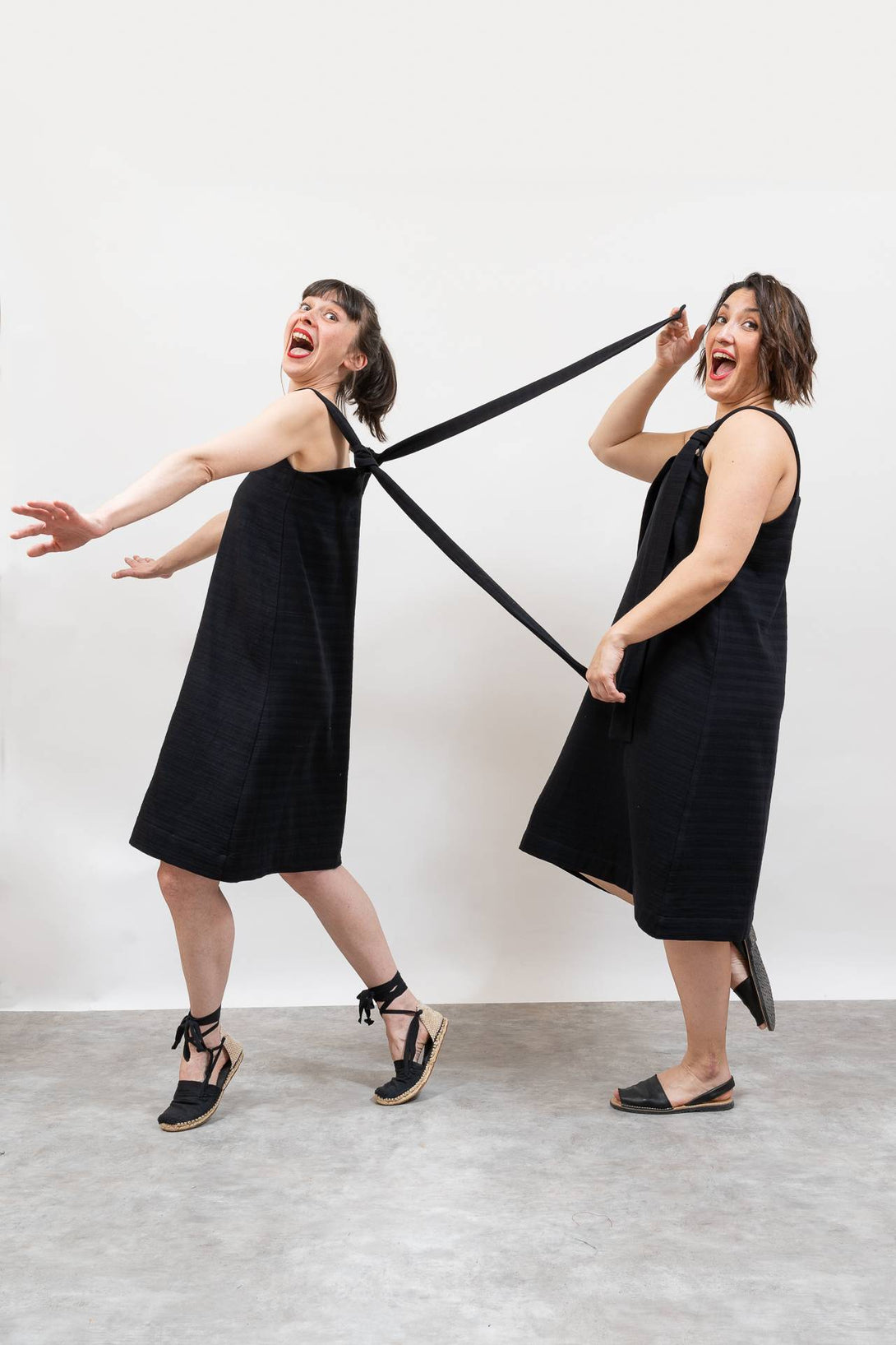 Vestido muselina reversible negro-Elisa Muresan