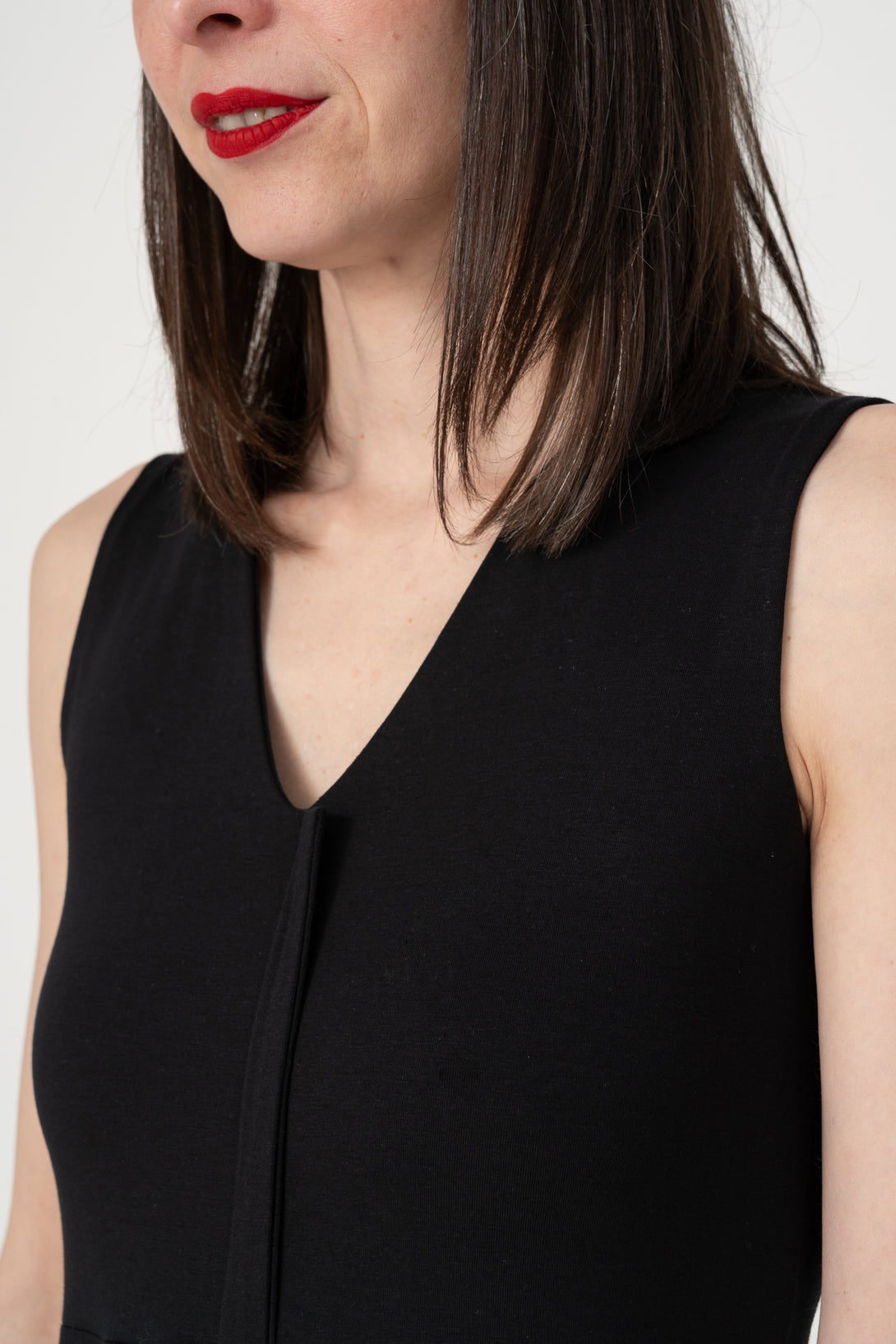 Vestido pestaña central negro-Elisa Muresan